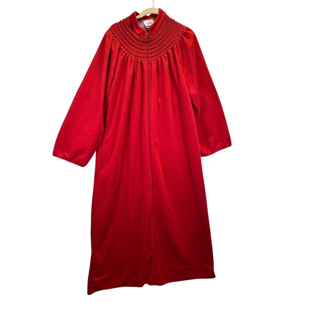 Vintage Its A Charm Red Velour Smocked Zip Front Robe Housecoat USA Small